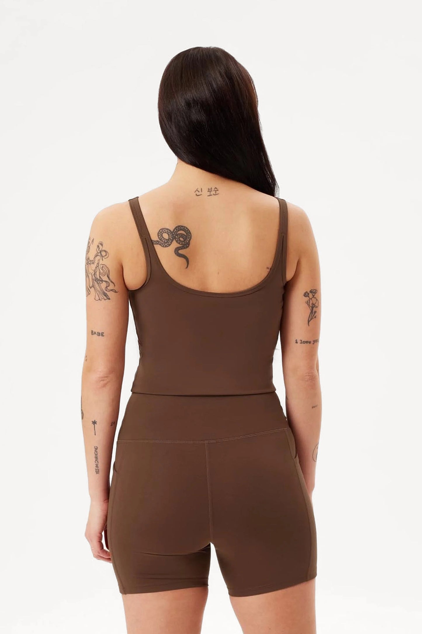 Gemma Scoop Tank, Earth