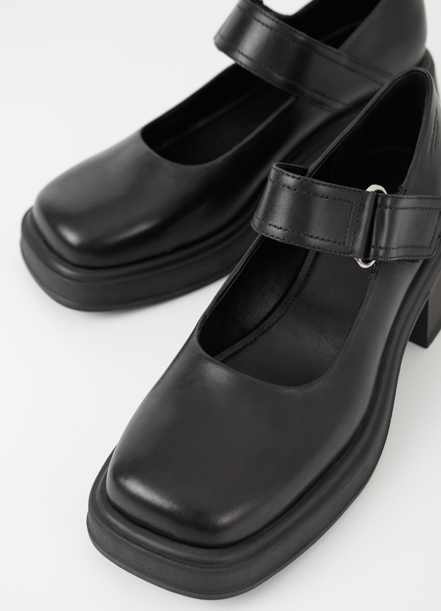 Dorah Pumps