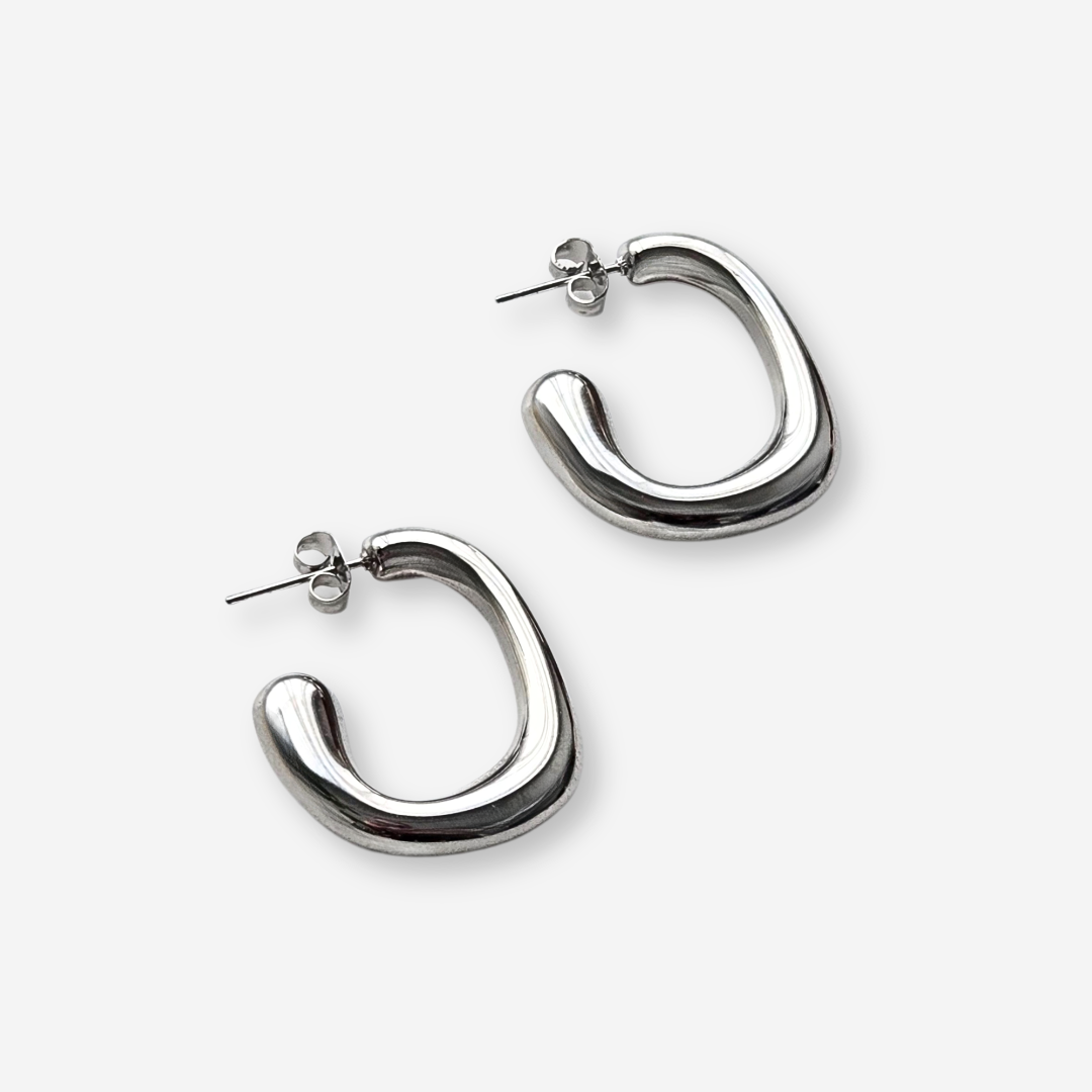 Coutukitsch, Suki Hoops