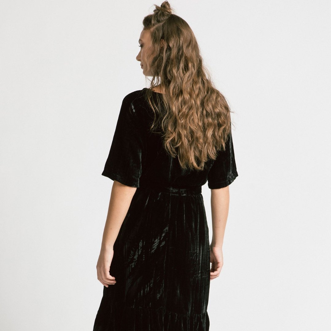 Allison Wonderland, Wuthering Top, Black Velvet