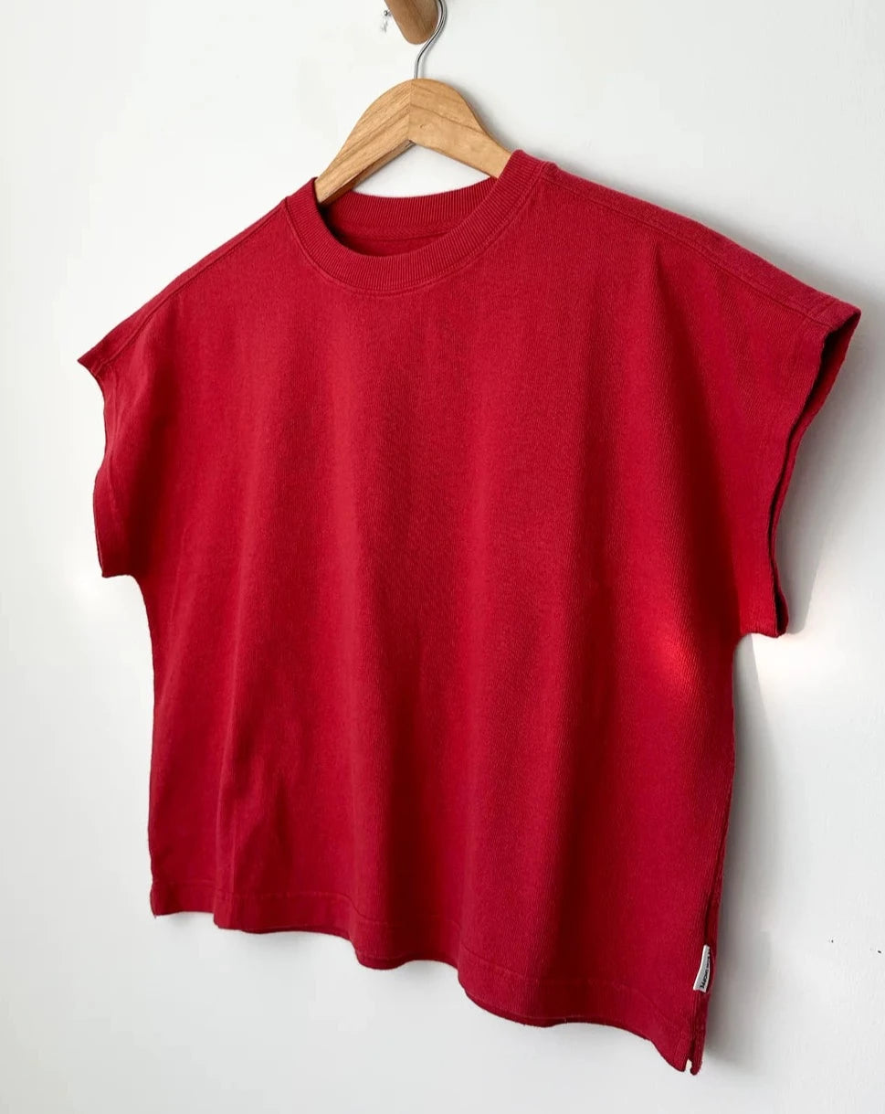 Jeanne Tee, Crayon Red