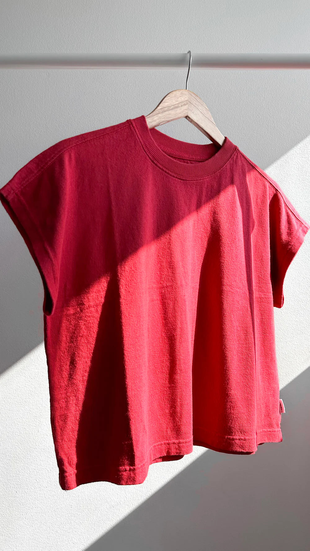 Jeanne Tee, Crayon Red