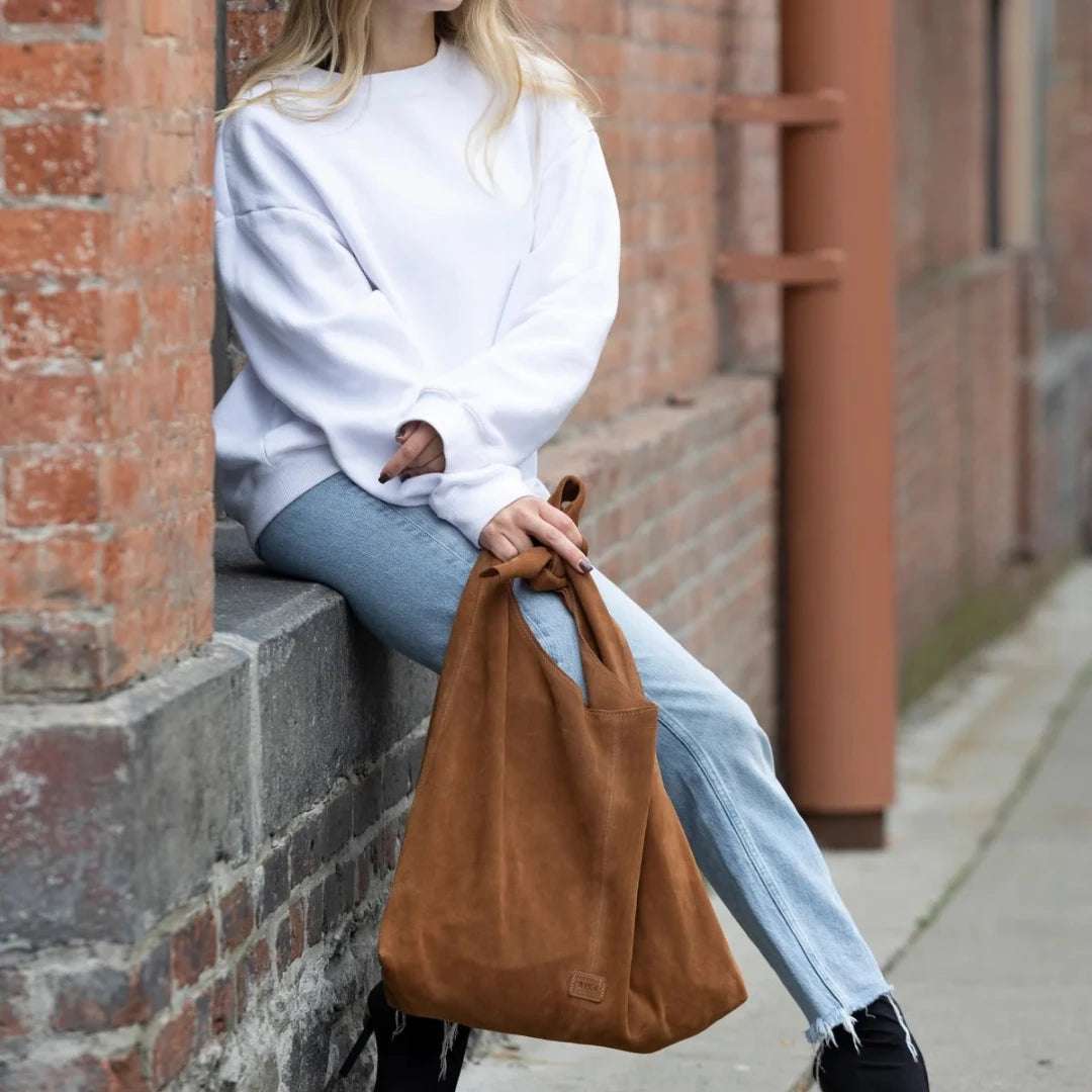 Risa, Knot Tote Suede Brown