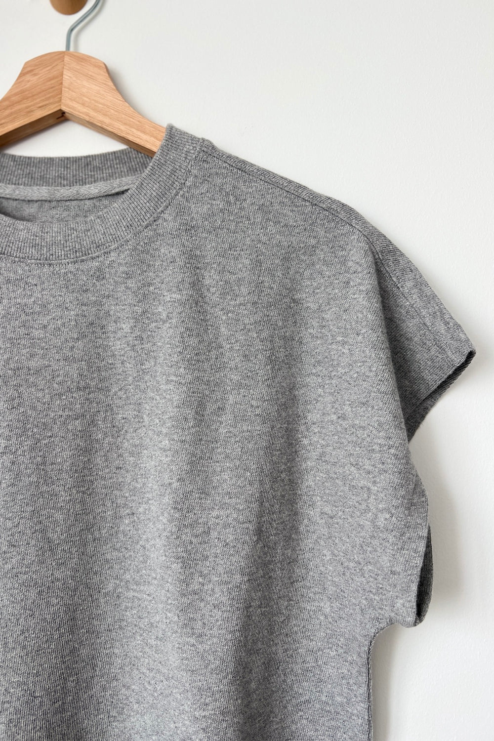 Jeanne Tee, Ht. Grey