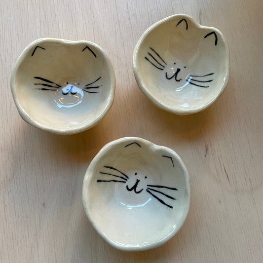 Tiny Cat Face Mini Dish