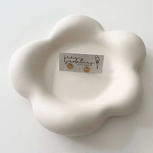 Brass Studs, Circles