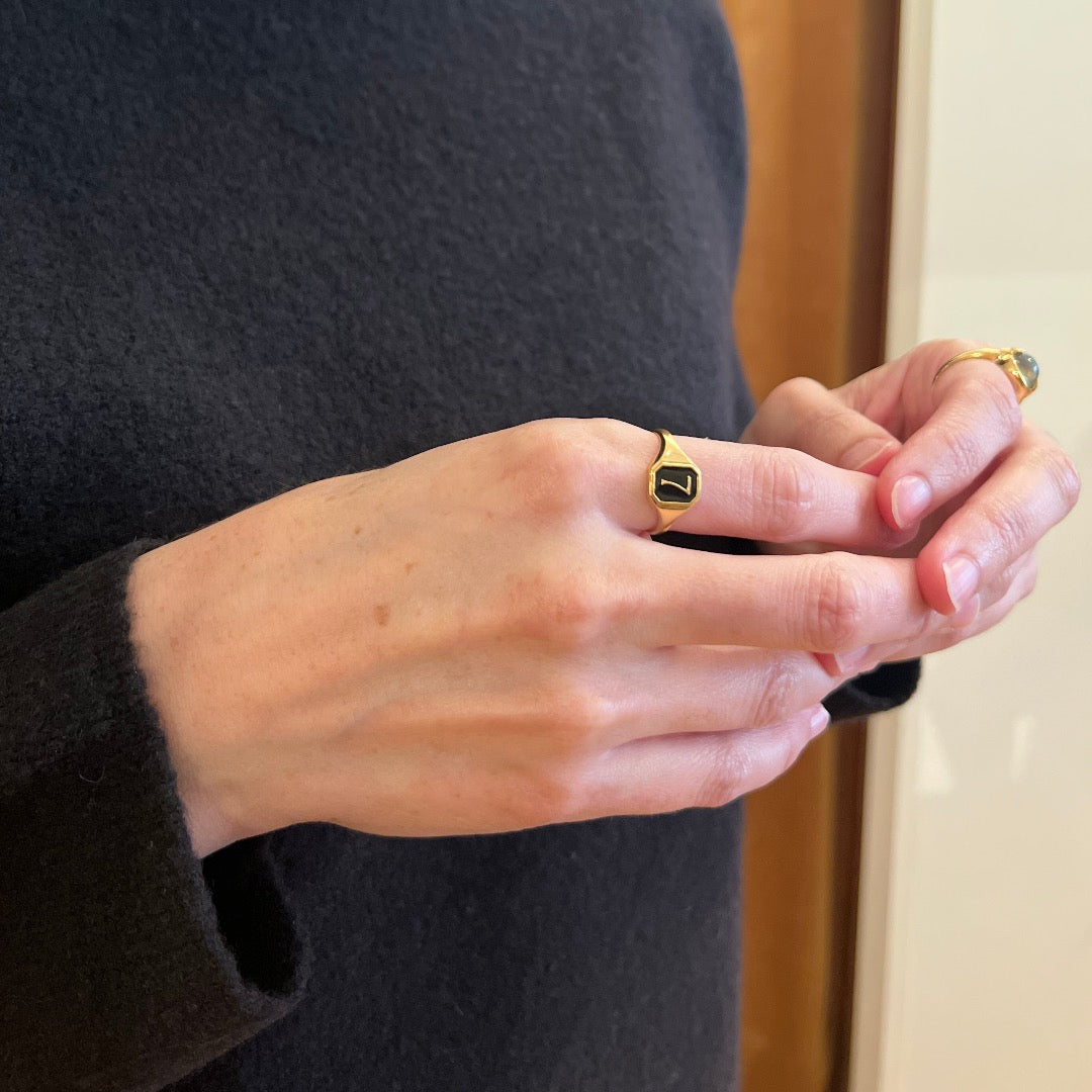 Seven Signet
