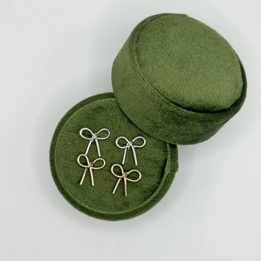 Open Fire, Bow Studs