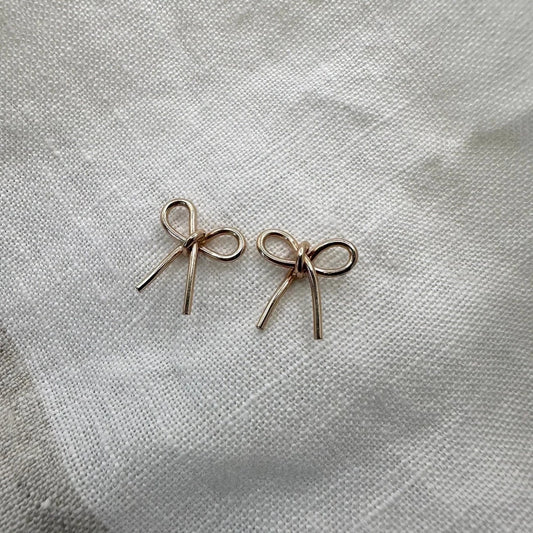 Open Fire, Bow Studs