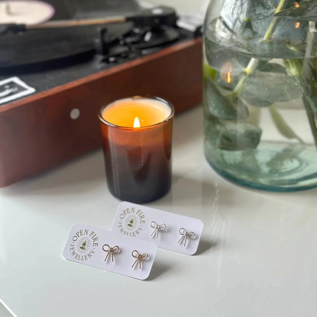 Open Fire, Bow Studs