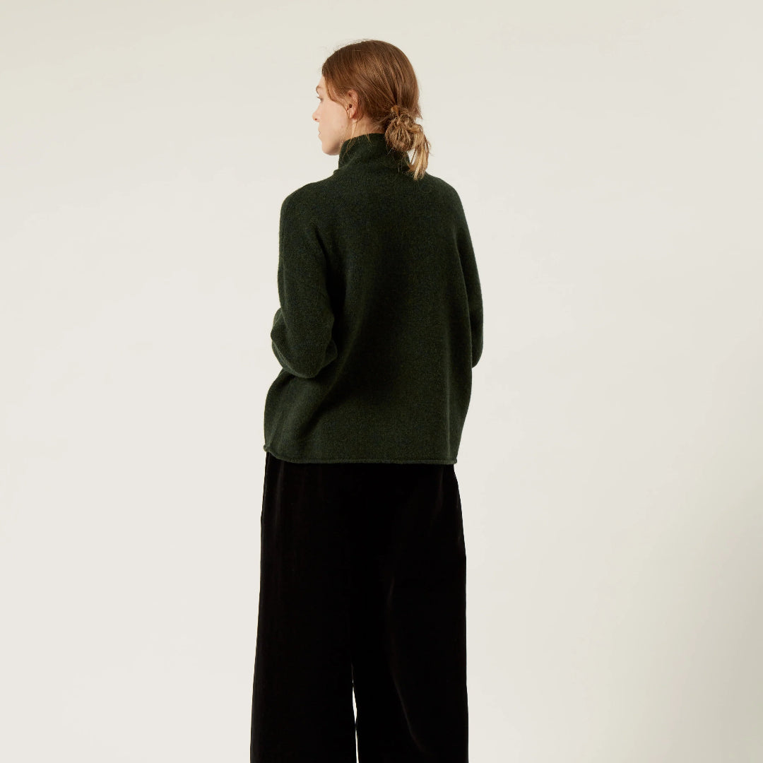 Naif, Sam Sweater, Forest