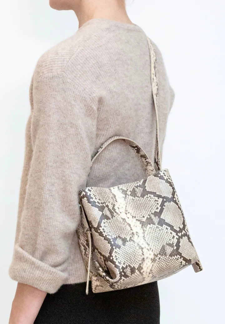 Hvisk, Molly Scaly Structure Bag, Ivory
