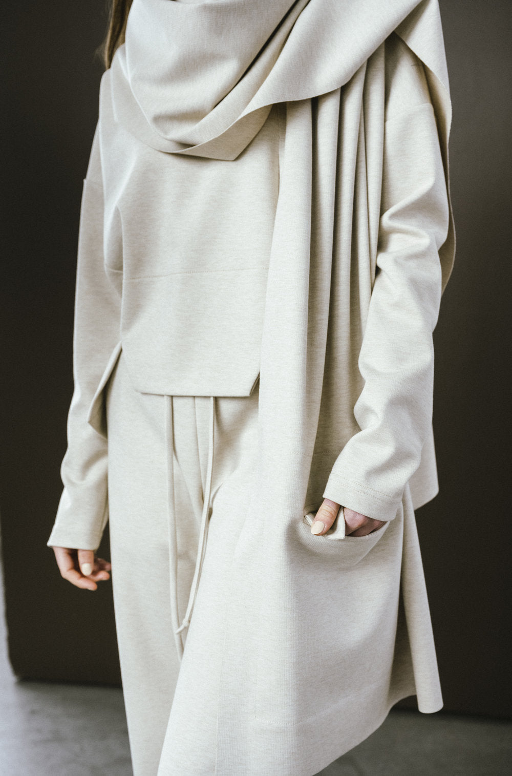 Bodybag, Skye Pocketed Scarf, Sand