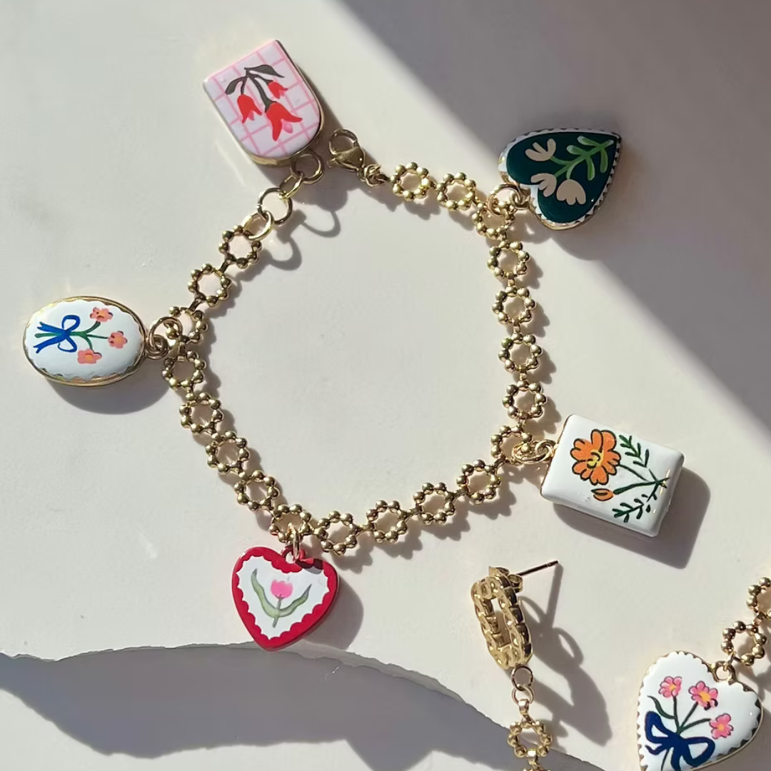 Frug, Vintage Brass Chain Bracelet with Ceramic Charms, FBJ31