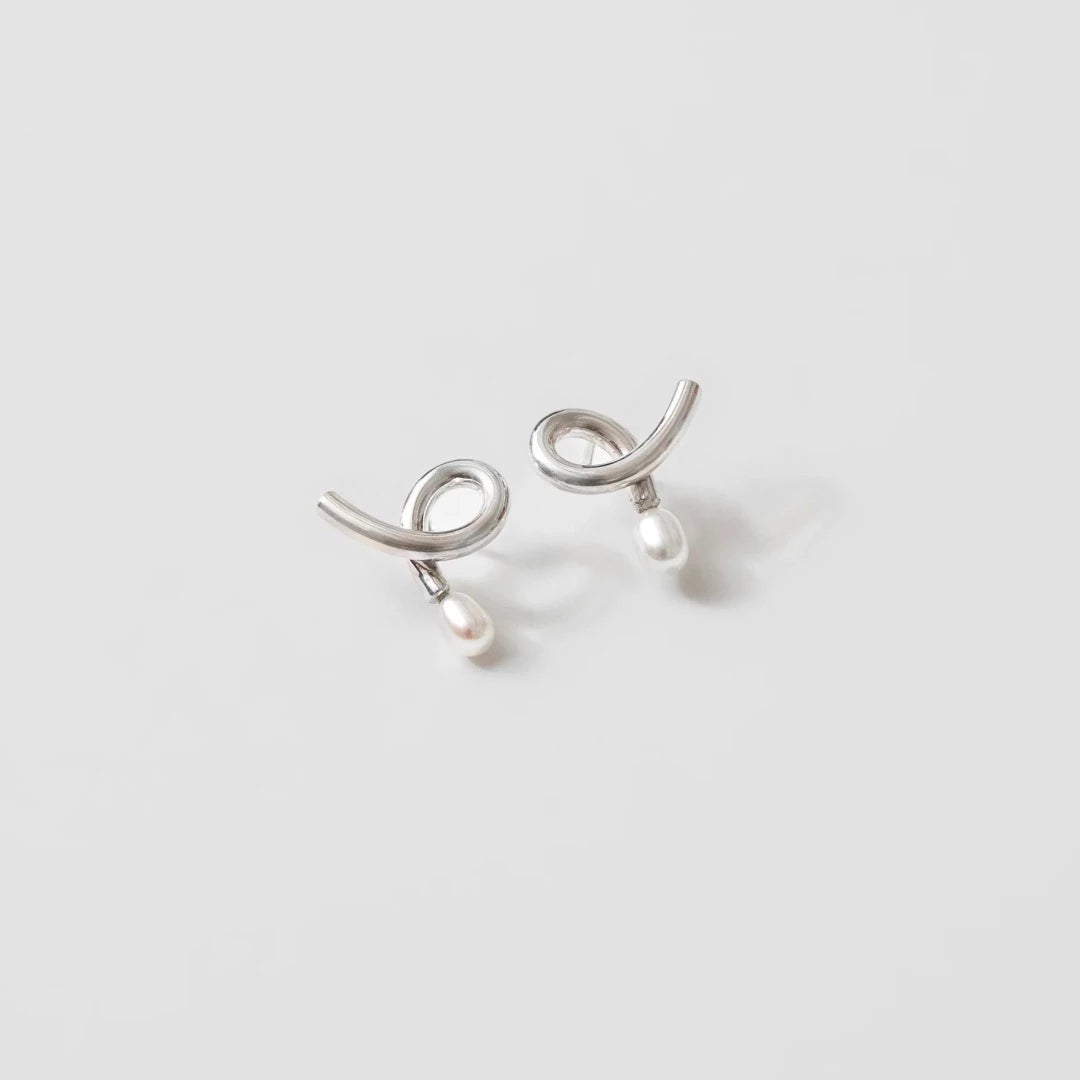 Romi Earrings in Silver
