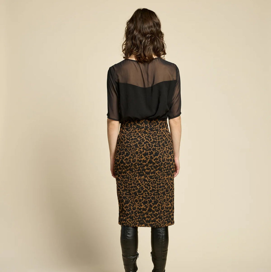 Cokluch, L'Amour Top, Black