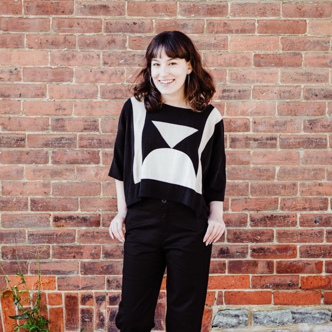 Eris Top, Black