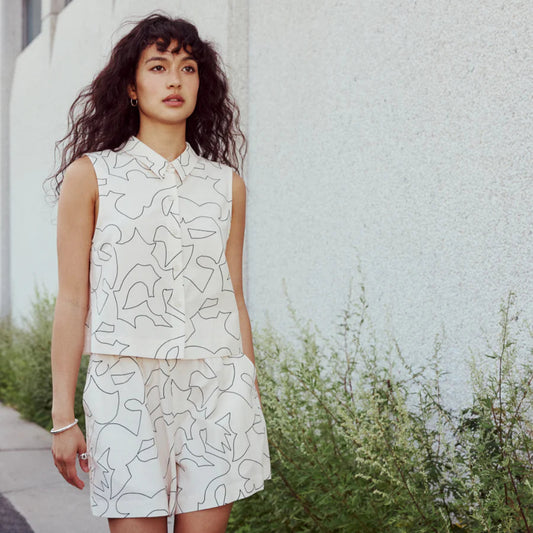 Eve Gravel, Lee Shirt