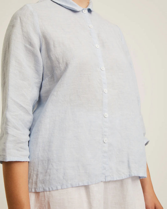 Naif, Pippa Blouse in Washed Linen, Chambray Light Blue