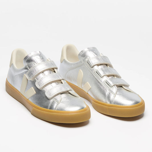 Veja, Recife Leather Silver Pierre