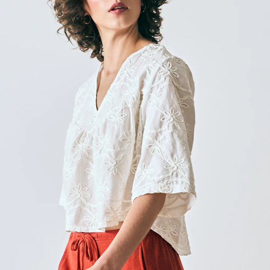 Dagg and Stacey, Shaw Top, Chalk Eyelet