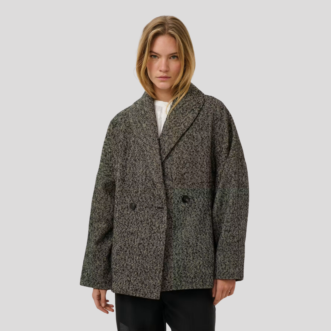 Soaked, Cova Peacoat