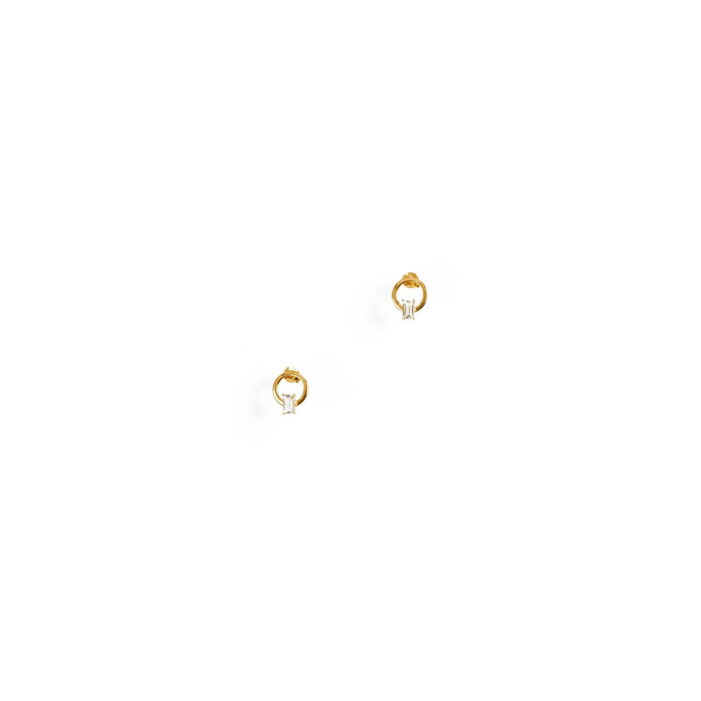 Hailey Gerrits, Ionic Studs
