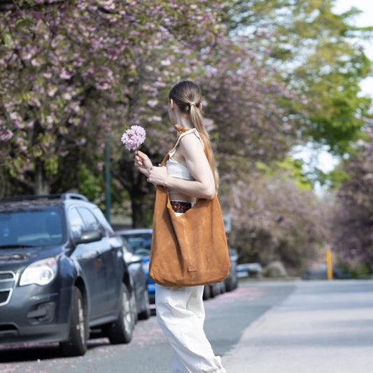 Risa, Knot Tote Suede, Tan
