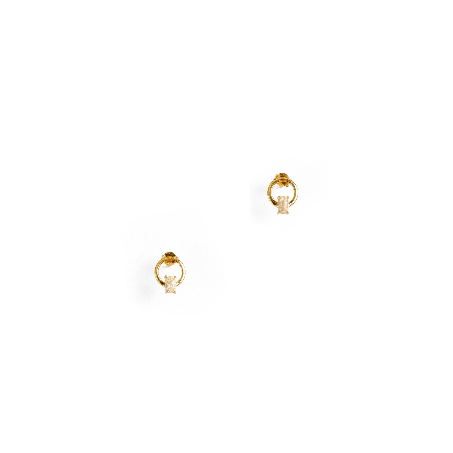 Hailey Gerrits, Ionic Studs