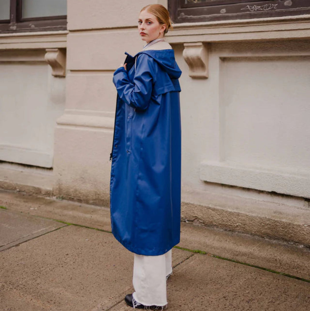 The Mernini Raincoat, Peony Blue