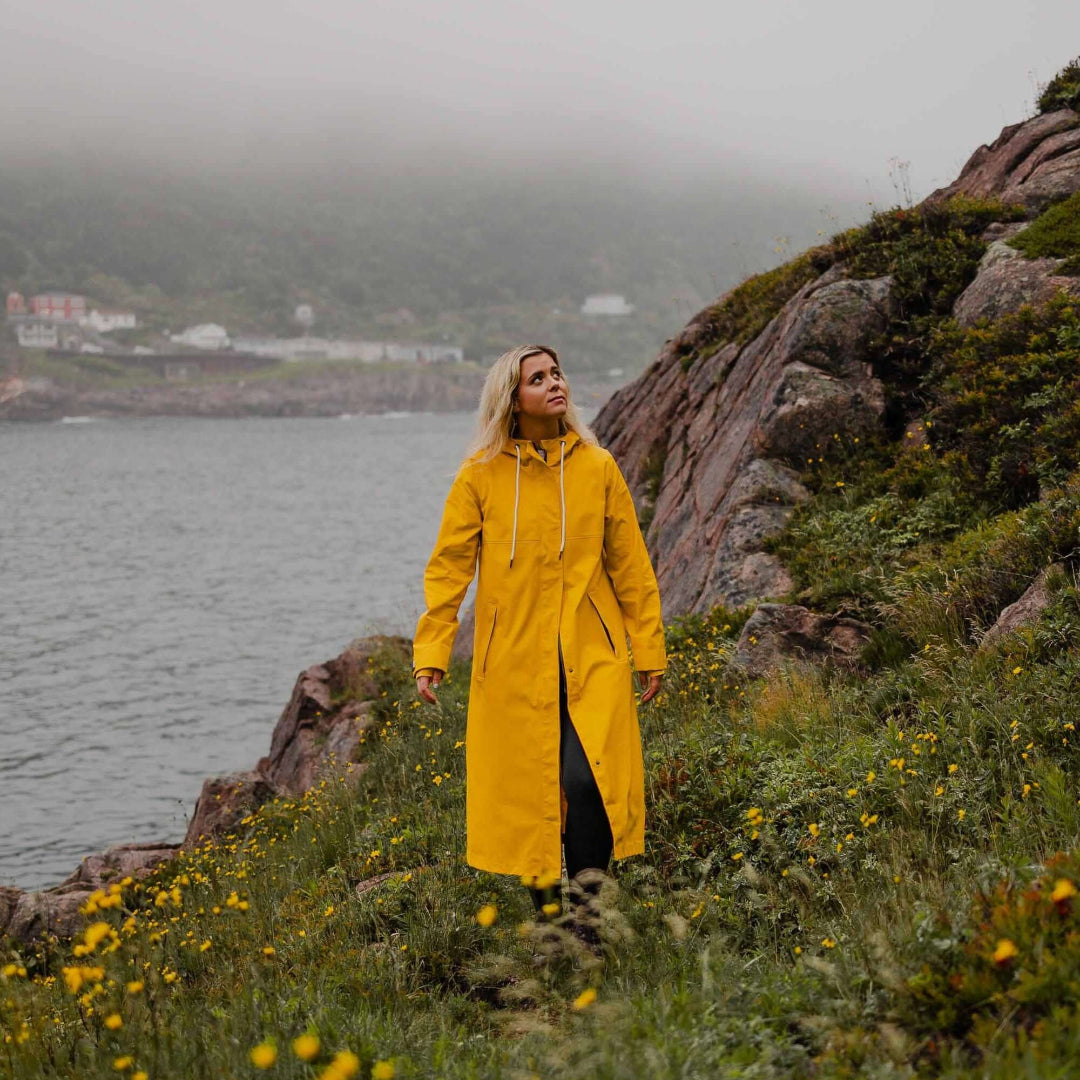 The Mernini Raincoat, Dory Yellow