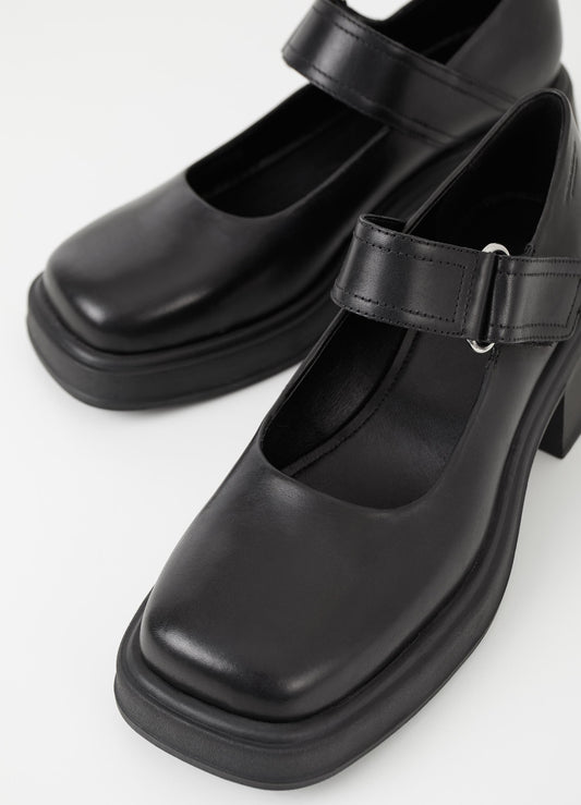 Dorah Pumps