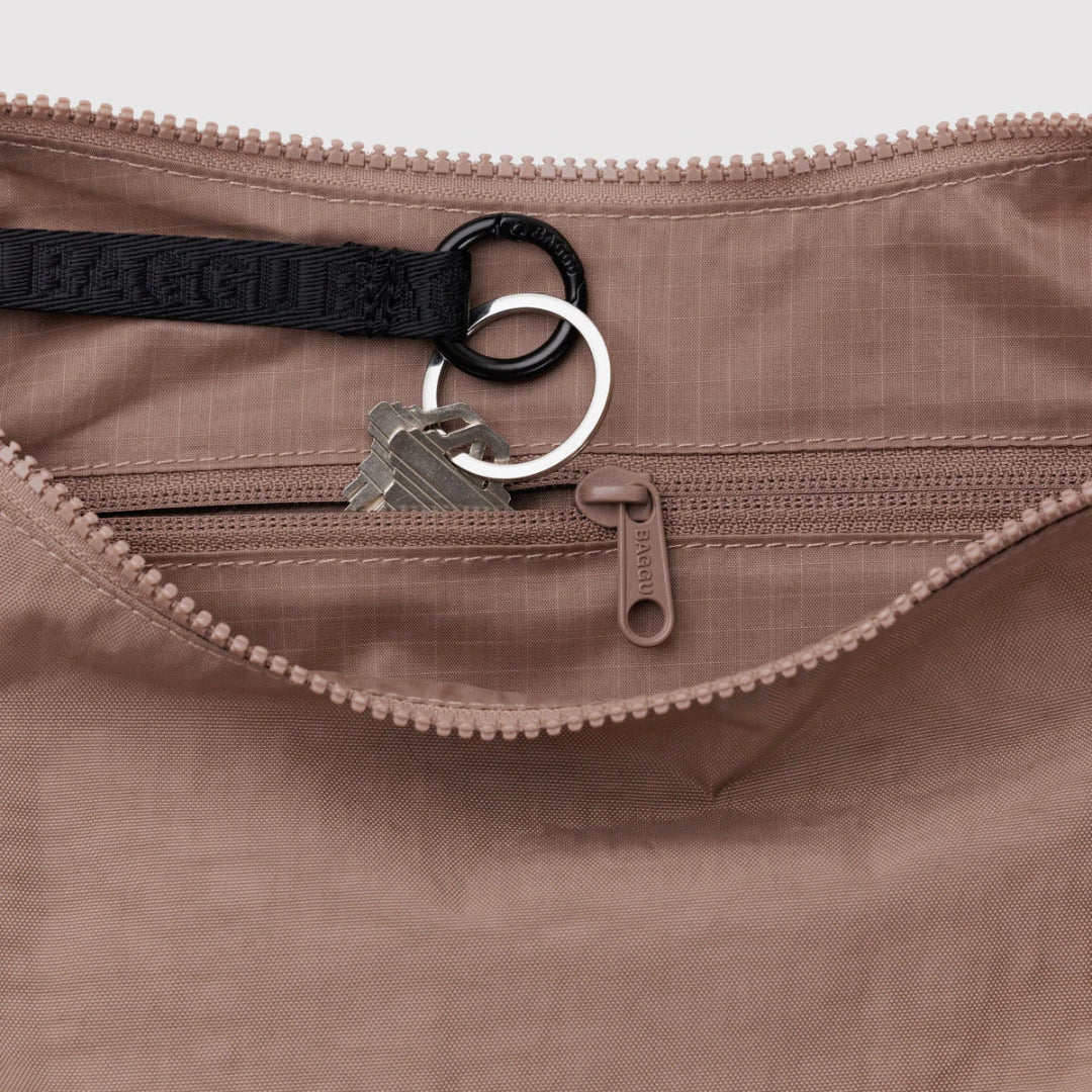 Baggu, Medium Nylon Crescent Bag, Toasted Almond