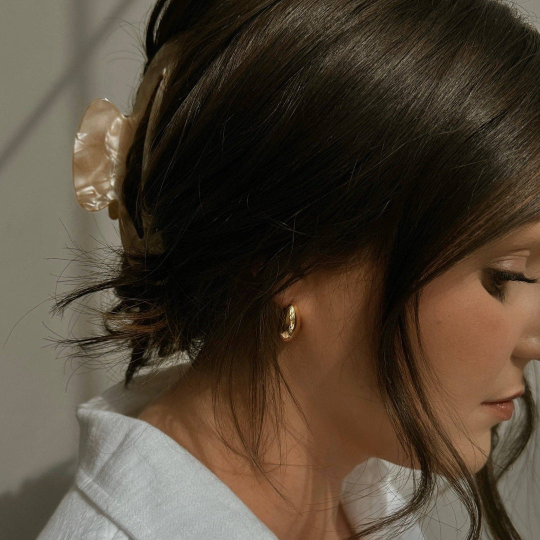 Coutukitsch, Manon Hoops