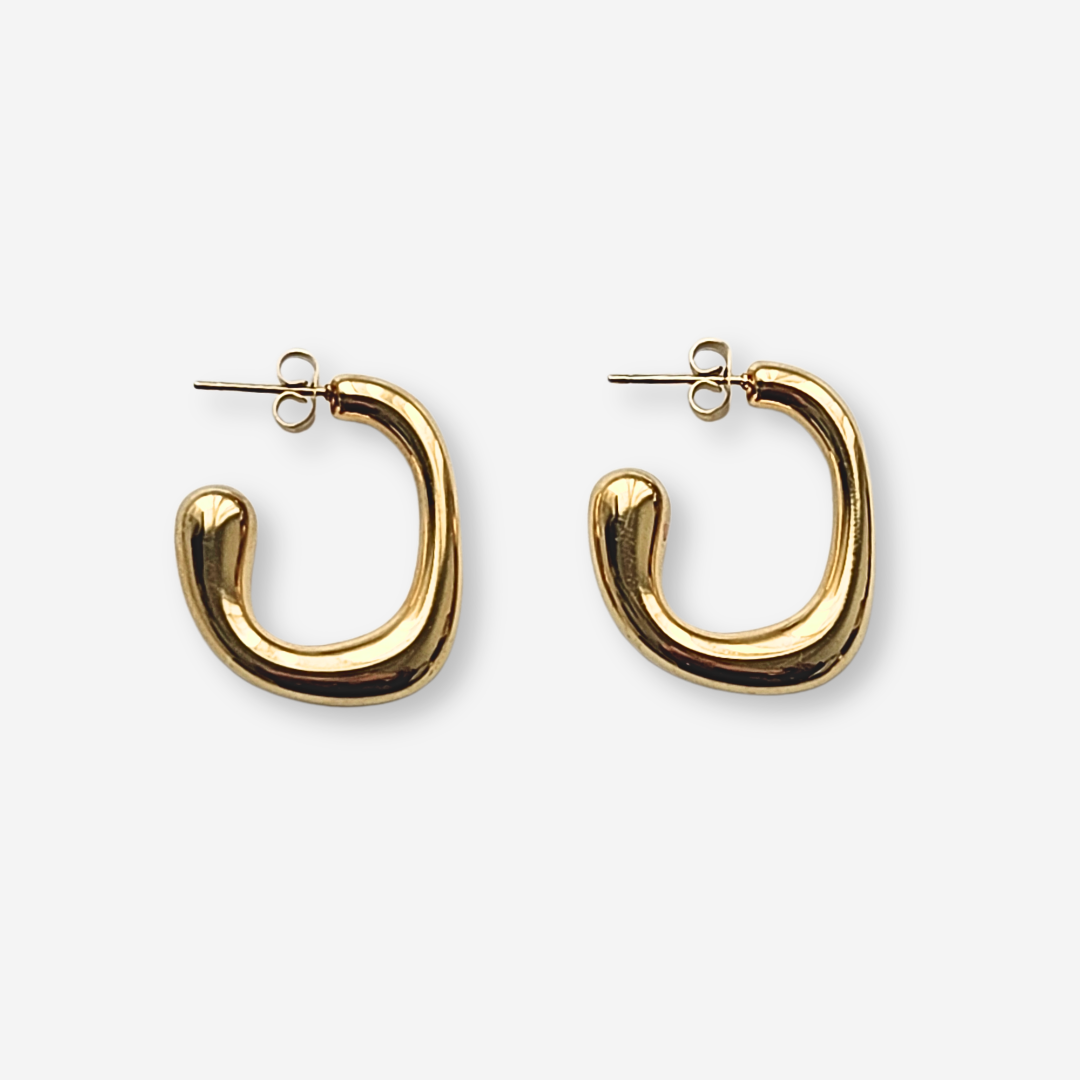 Coutukitsch, Suki Hoops
