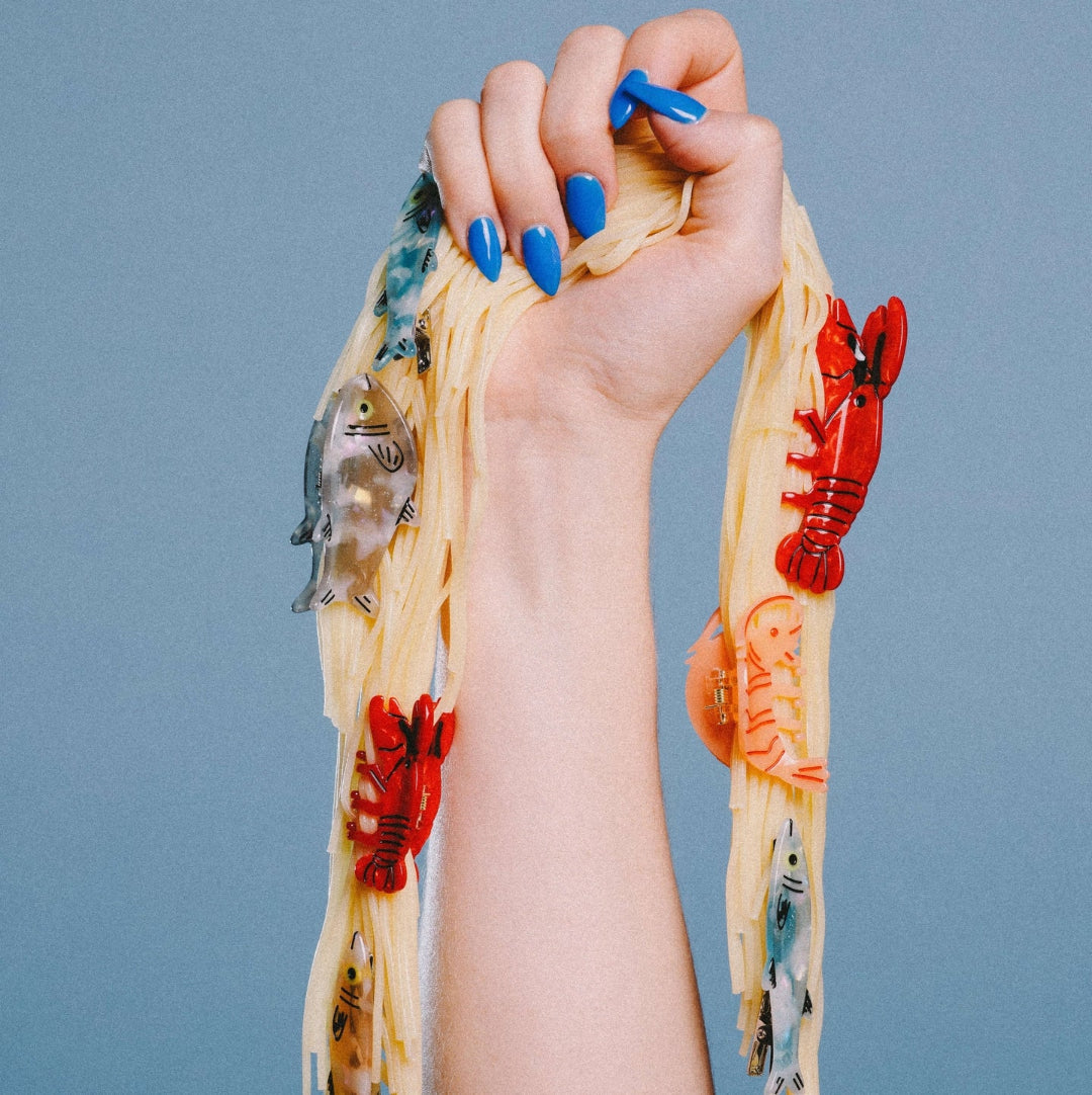 Midi Sardine Hair Claw Clip