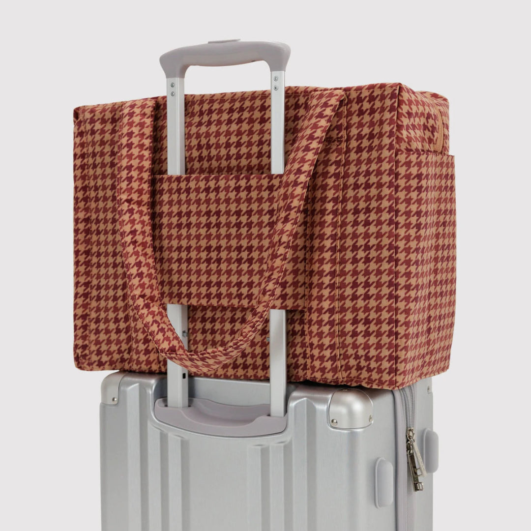 Baggu, Small Cloud Carry-On, Tan Houndstooth