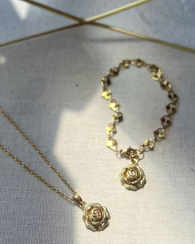 Frug, Vintage Brass Rose Charm FNJ56SET