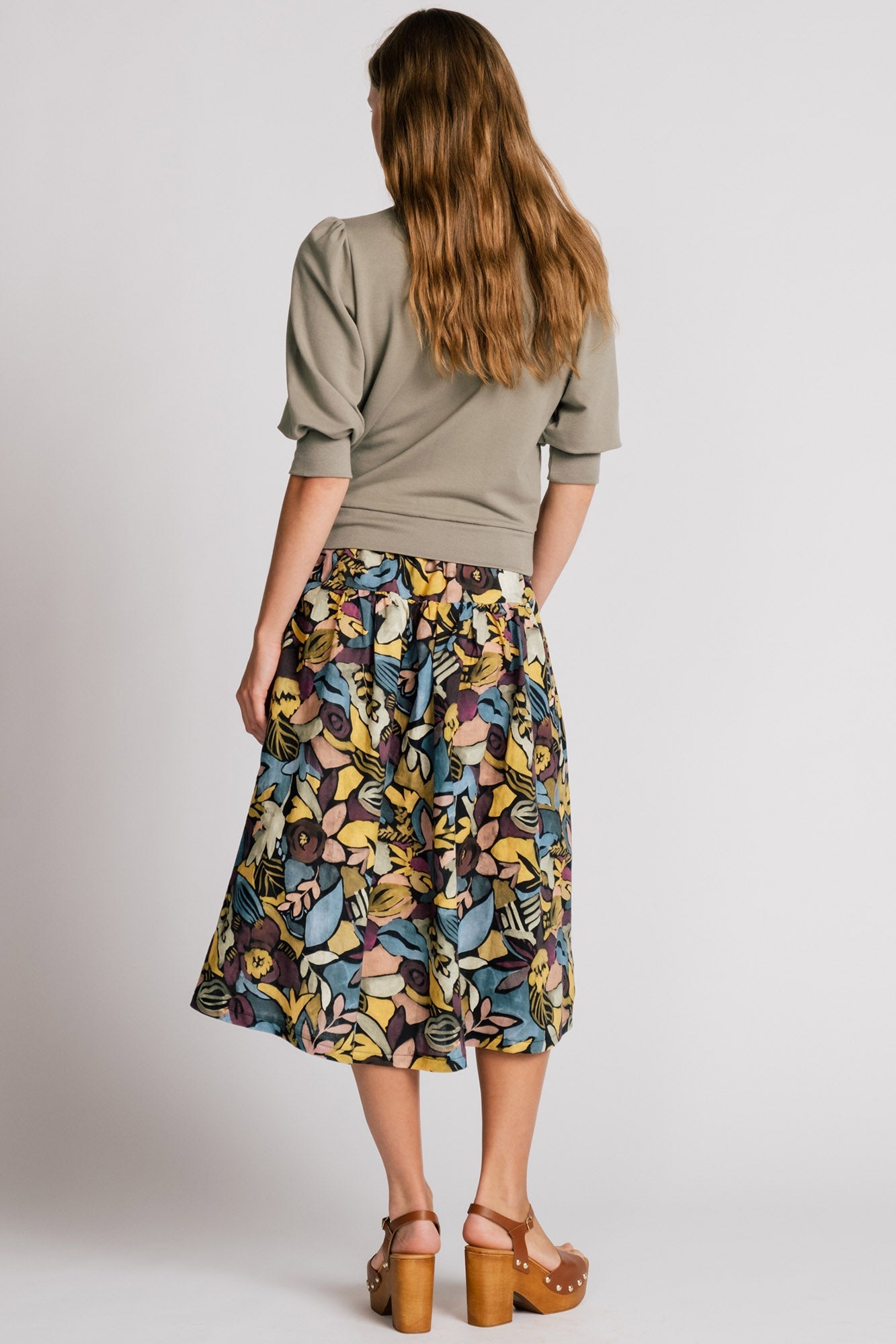 Allison Wonderland, Pelican Skirt, Black Floral