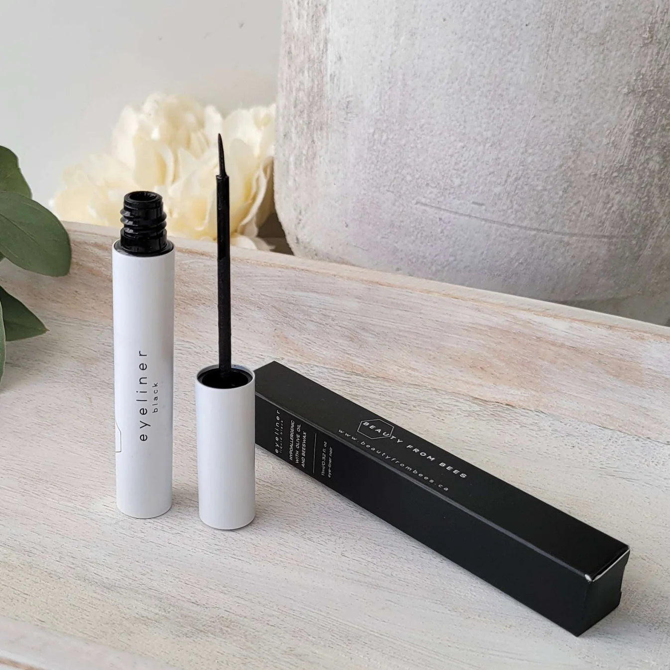 Beauty from Bees, Liquid Eyeliner, Black