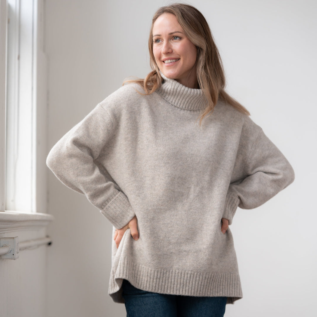 Dog Walker Sweater, Fawn