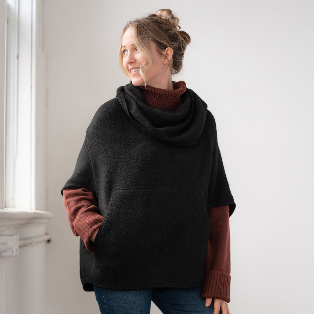 Kanga Kowl Capelet, Black