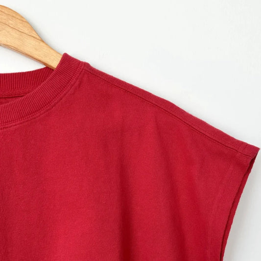 Jeanne Tee, Crayon Red