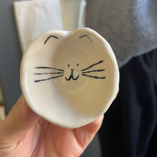 Tiny Cat Face Mini Dish