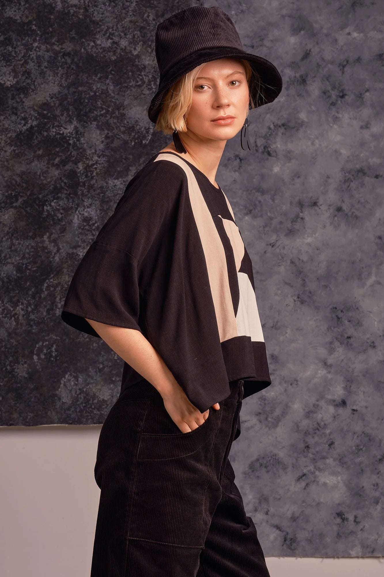 Eris Top, Black