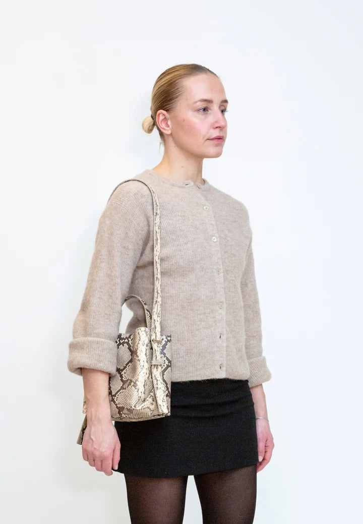 Hvisk, Molly Scaly Structure Bag, Ivory