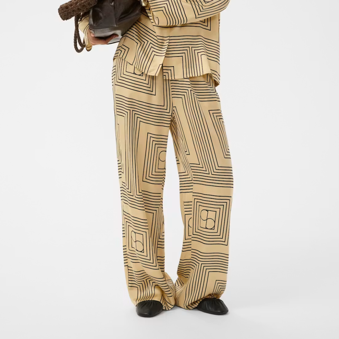Soaked, Evilia Pants