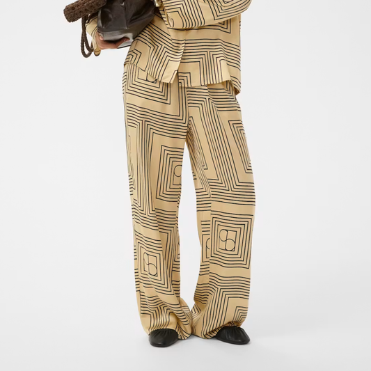 Soaked, Evilia Pants