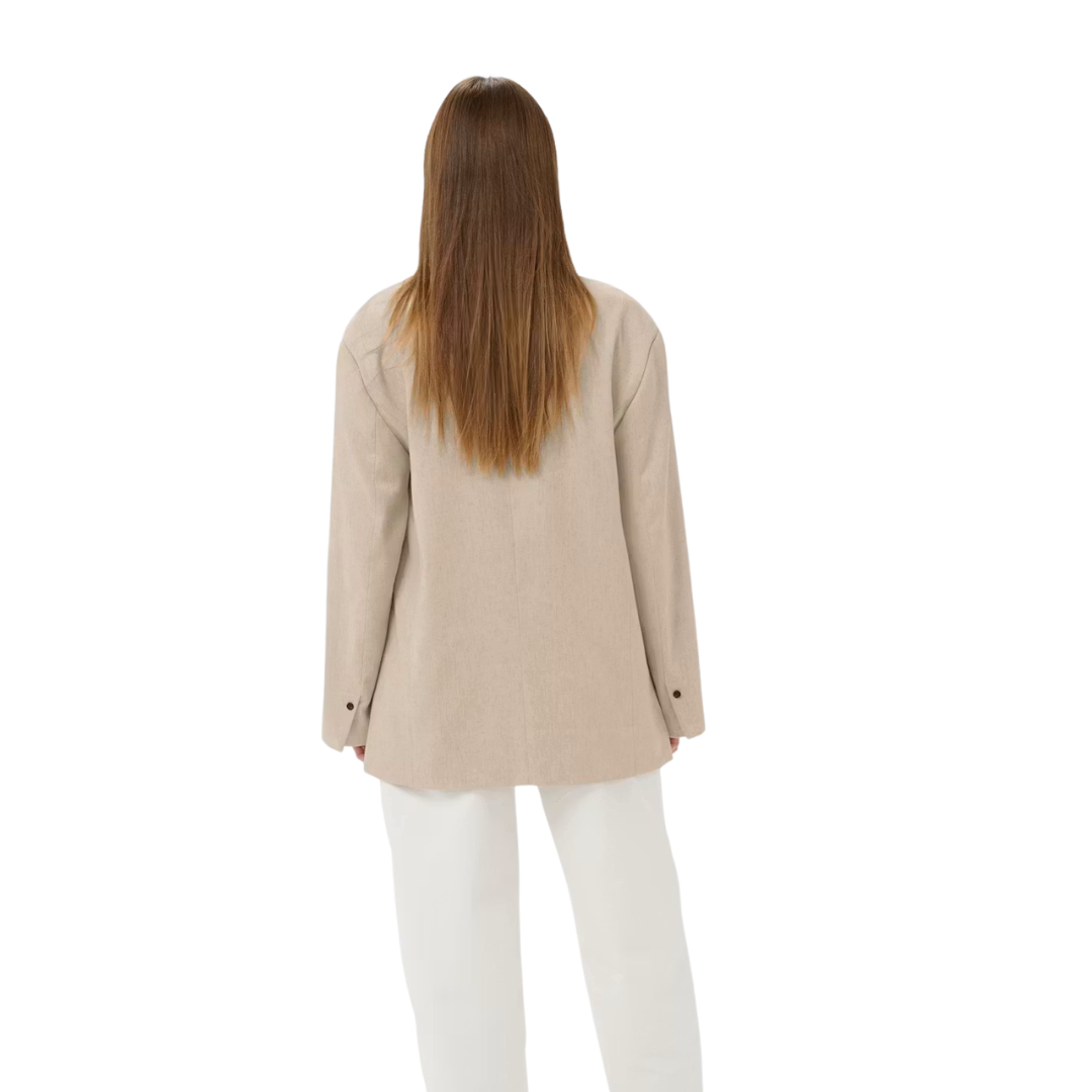 Soaked, Sofia Blazer