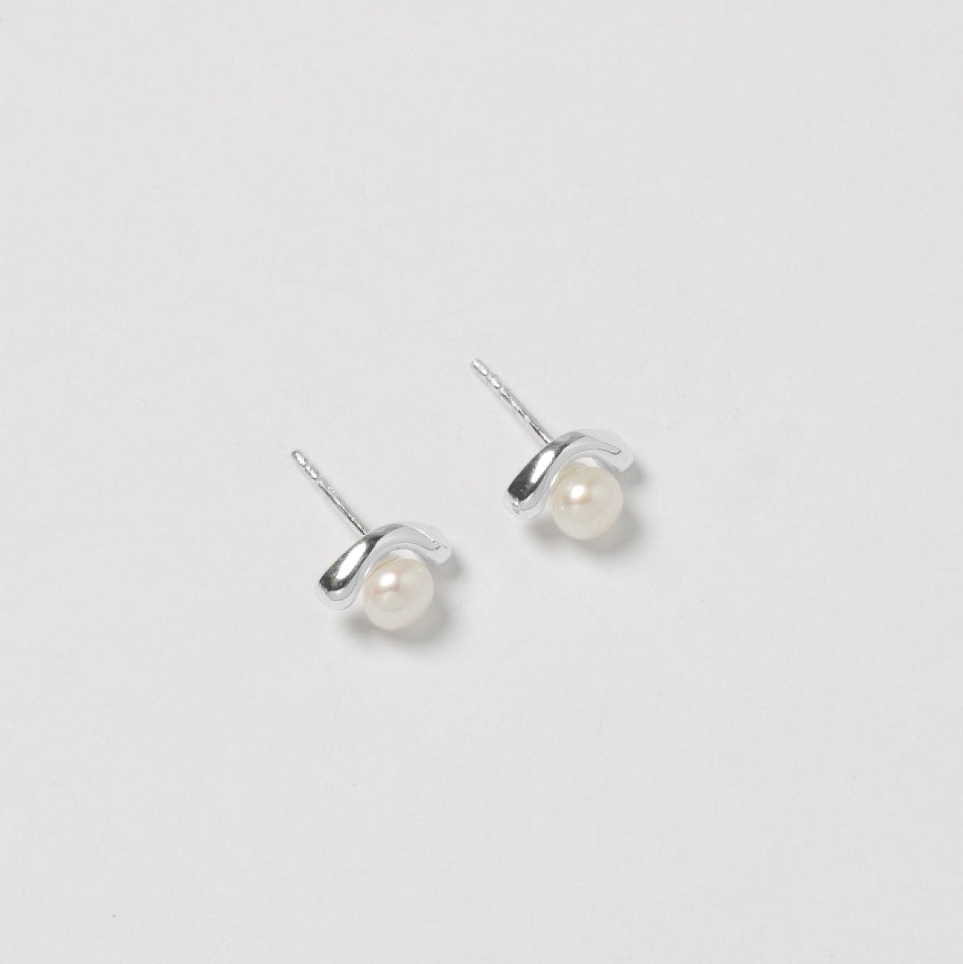 Wolf Circus, Ellis Studs in Sterling Silver